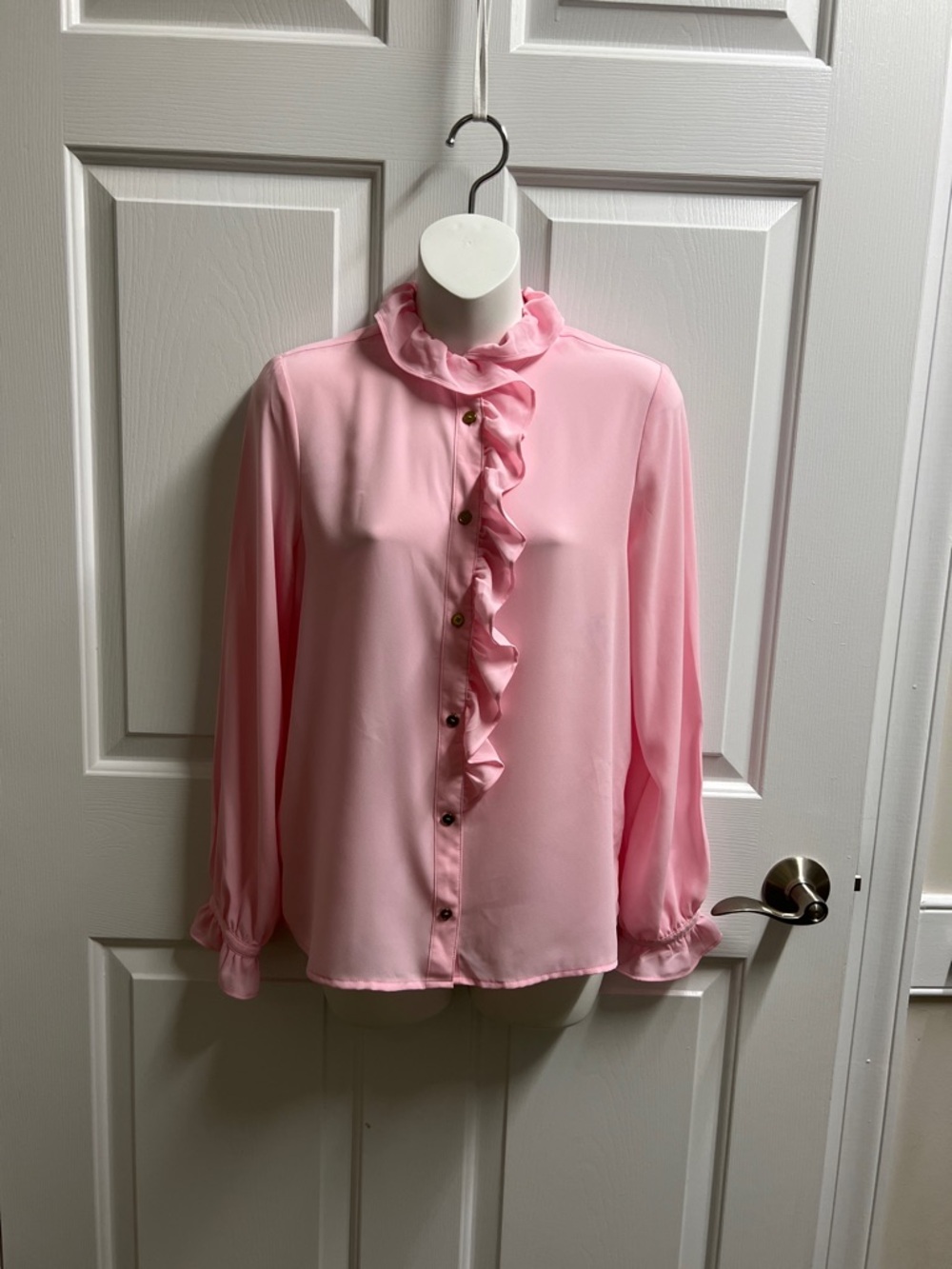 J. Crew blouse women’s baby Light Pink Ruffle Front Button Blouse size 2 #4186